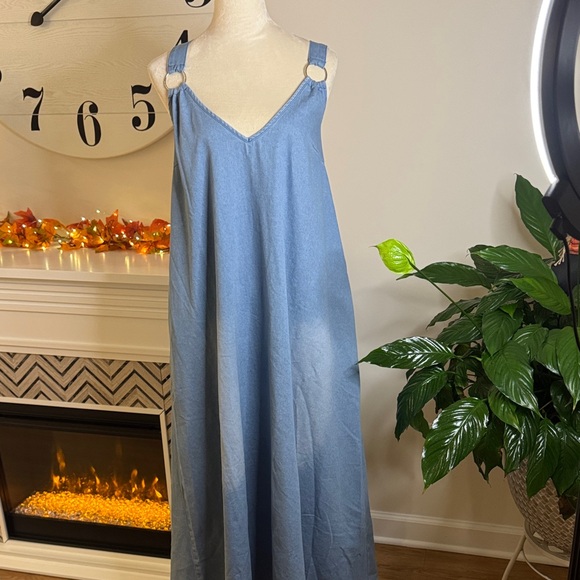 SHEIN Blue Jean Maxi Dress with Ring Accents - Picture 1 of 5